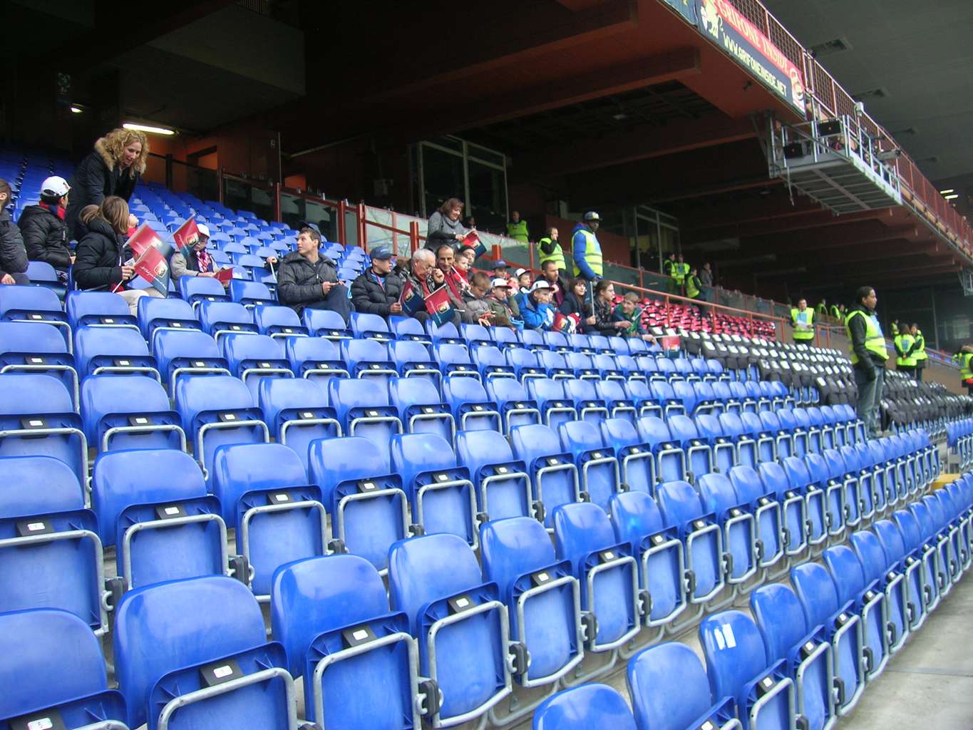 r 46 2013 01 06 alla partita.jpg